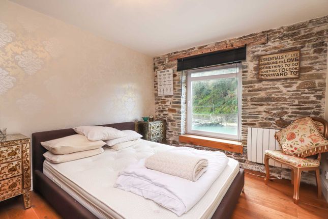 Flat for sale in The Quay, East Looe