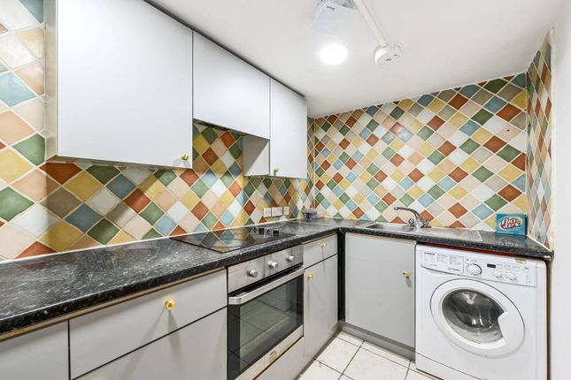 Thumbnail Maisonette for sale in Torriano Avenue, Kentish Town, London