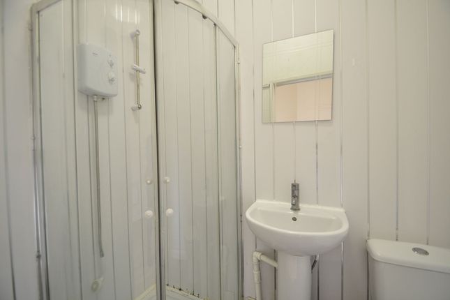 Flat 4, 80-81 Commercial Road, Newport photo 5