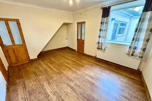 55, High Street, Tonypandy photo 3