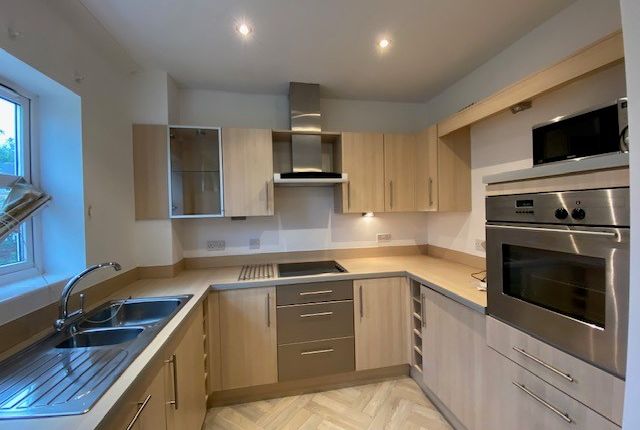 Town house to rent in The Quays, Castle Quay Close, Nottingham