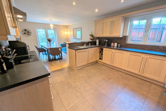 3, Maes Y Cribarth, Abercrave photo 4