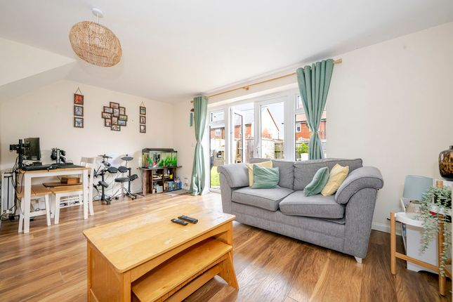8, Blackbird Drive, Hailsham photo 4