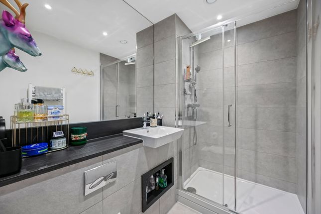 Flat 7, Salgado Apartments, Eastman Road, Harrow photo 4
