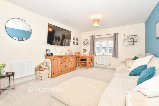 75, Brampton Field, Aylesford photo 2