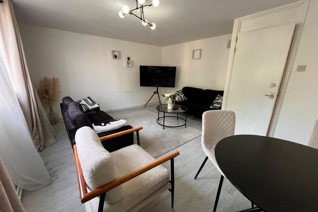 4, Acacia Road, London photo 3