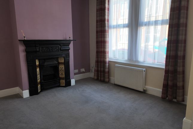 75, Catherine Street, Rochester photo 2