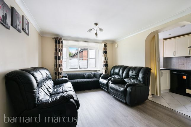 17, Tylehurst Drive, Redhill photo 2