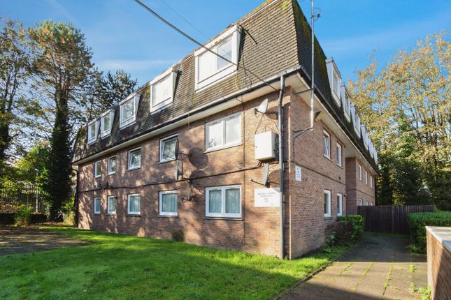 Thumbnail Flat for sale in Station Road, Kenley