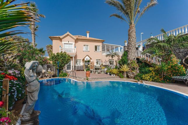 Thumbnail Villa for sale in Ensenada Pelada, El Medano, Santa Cruz Tenerife