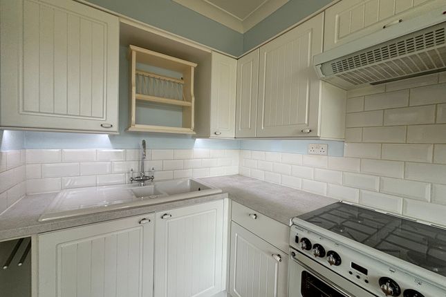 103, BOURNEMOUTH photo 4