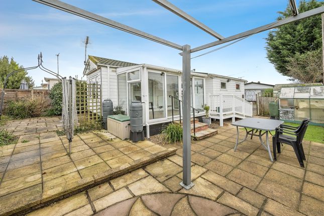 Mobile/park home for sale in Woodland View, Stratton Strawless, Norwich
