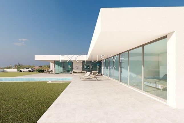Villa for sale in Meia Praia, Lagos, Portugal