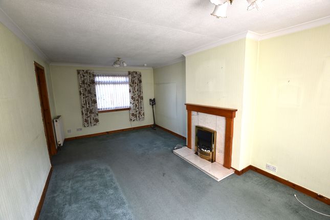 13, Fleurs Crescent, Forres photo 2