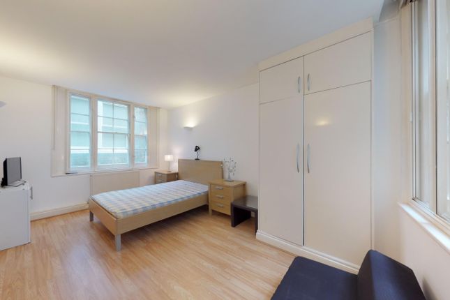 Studio flat on 202, Bishopsgate London, Bishopsgate, £3,500/mo