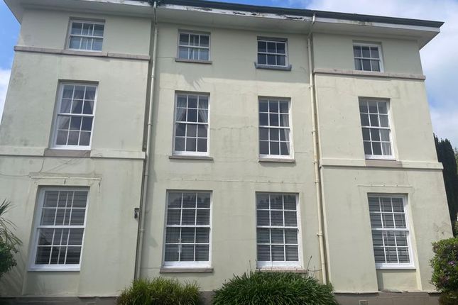 Flat 1, Wadham House, Wadham Close, Liskeard photo 2