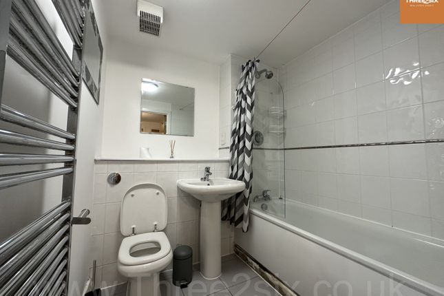 Flat for sale in Centenary Plaza, 18 Holliday Street