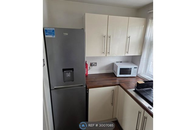 Keilder Close, Uxbridge photo 4