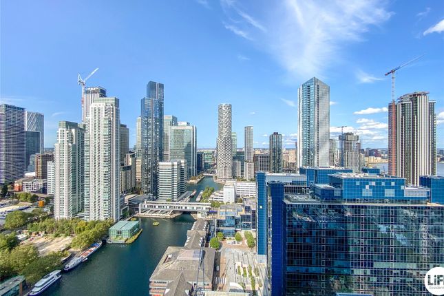 Flat for sale in Arena Tower, 25 Crossharbour Plaza, Canary Wharf, London