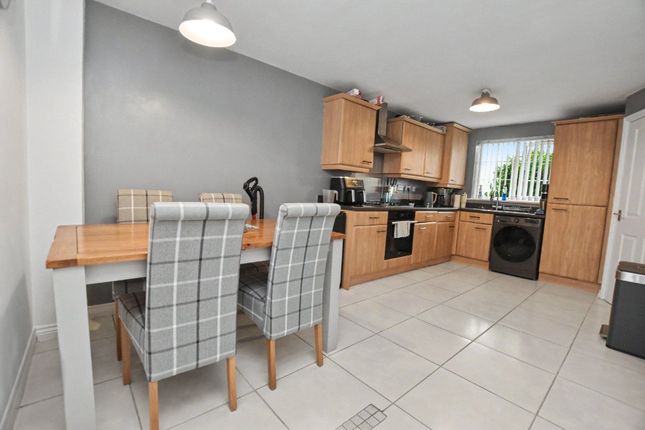 52, High Street, Wakefield photo 3