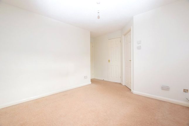 10, Knights Crescent, Exeter photo 5