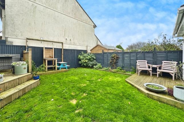 6, Nanscober Place, Helston photo 4
