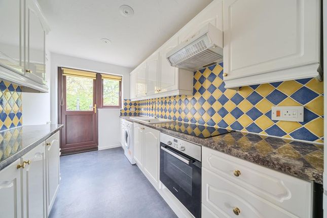 35 SAXONS WAY, Saxons Way, Didcot photo 4