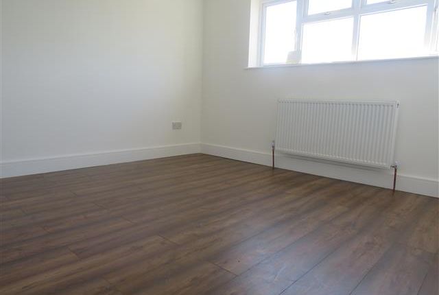 Terraced house to rent in Hertford Place, Bletchley, Milton Keynes