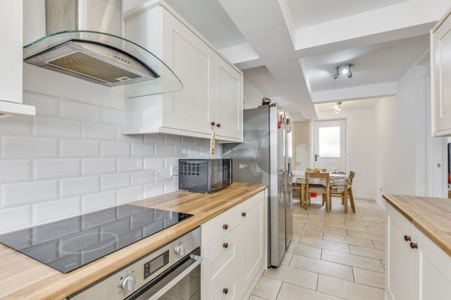 158, Valley Road, Codicote photo 4