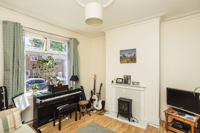 42, Cliffefield Road, Swinton photo 2