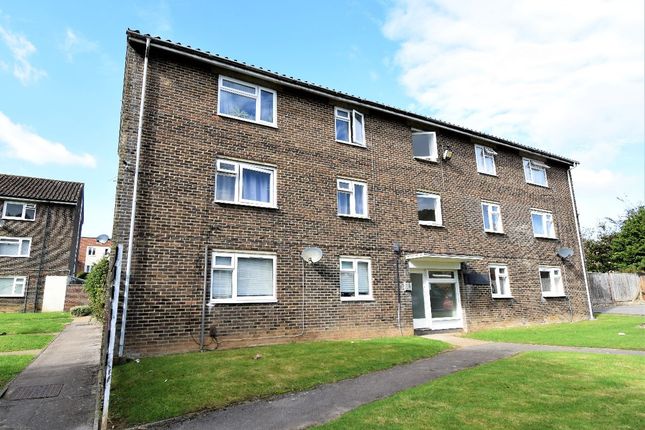 Thumbnail Flat to rent in Flat, Thames Court, Crombie Close, Waterlooville