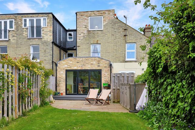 Terraced house for sale in Arbury Road, Cambridge