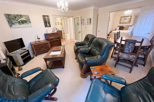 Flat for sale in The Headlands, Cliff Road, Torquay