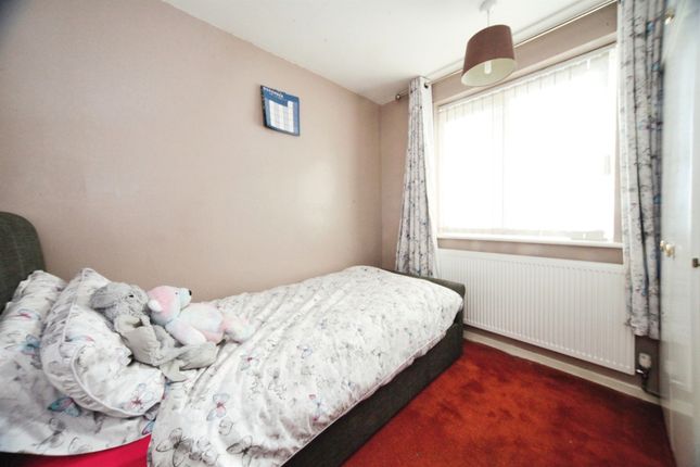Semi-detached house for sale in Blaydon Road, Luton