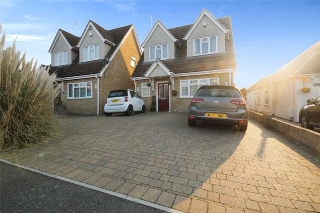 Thumbnail Detached house to rent in Mount Road, Wickford