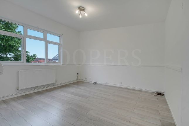Thumbnail Flat to rent in Pitfield Way, London