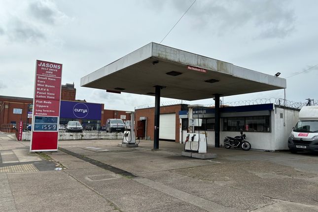 Industrial to let in Victoria Street, Grimsby, North East Lincolnshire
