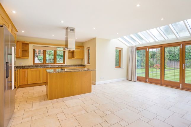 St Anthony, 6, Vicarage Way, Gerrards Cross photo 4