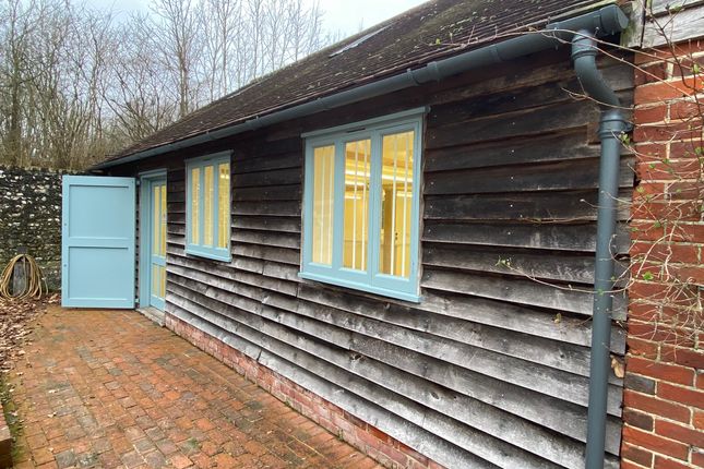 Barn conversion to rent in Waterworks Road, Petersfield