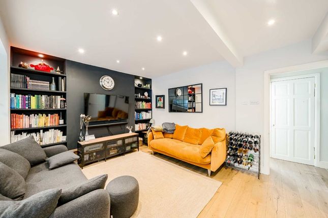 Flat for sale in Ringford Road, London