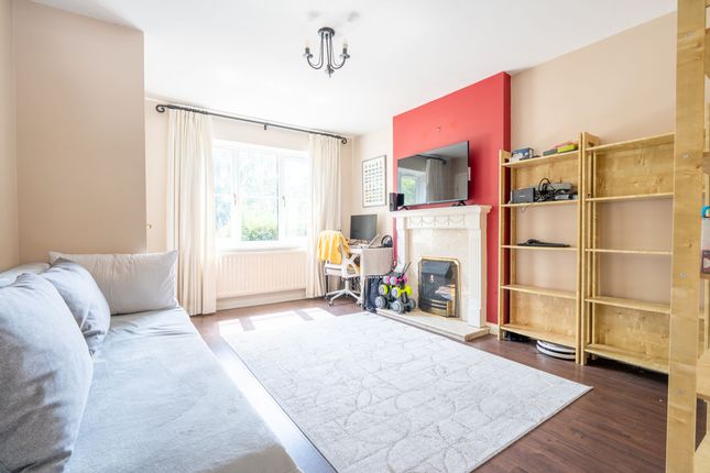 10 Justice Close, Leamington Spa photo 2