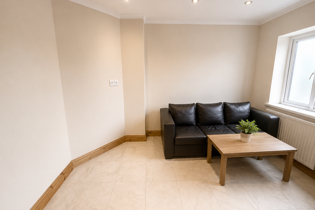 211A, Croydon Road, Caterham photo 4