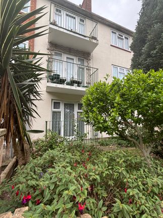 Thumbnail Flat to rent in Rutland Avenue, Margate