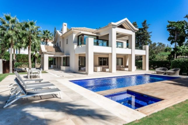 Villa for sale in Golden Mile, Marbella Area, Costa Del Sol