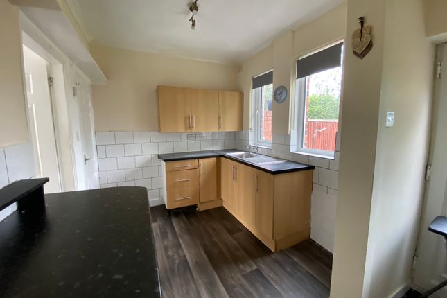 Calvert Road, Kingston upon Hull photo 3