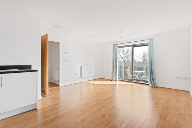 Thumbnail Flat to rent in Fitzgerald House, St. Georges Grove, London