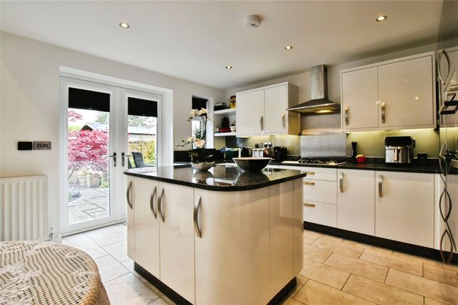 34, Summers Way, Cheshire photo 3