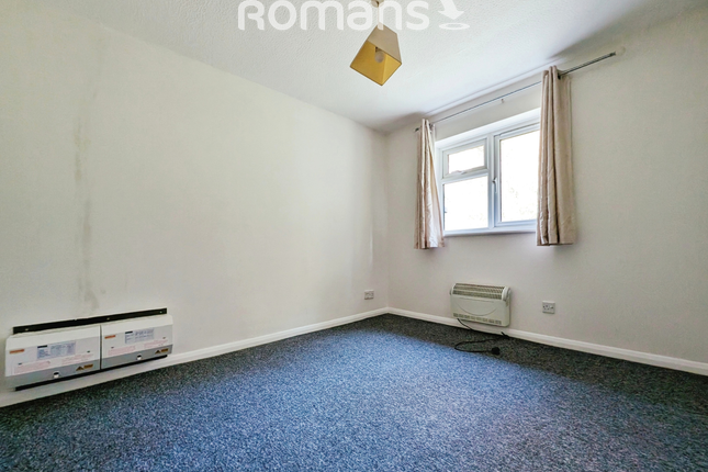 21, Butlers Court, High Wycombe photo 3