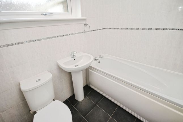 2 Balnabeen Drive, Dingwall photo 4