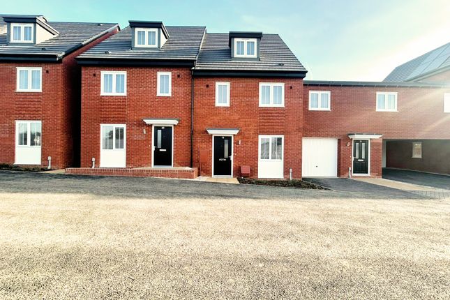 22, Brome Close, Northampton photo 2